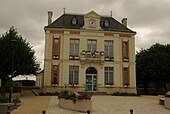 Vue de la façade de la mairie