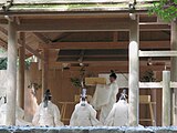 前回の神御衣との入れ替え（荒祭宮）