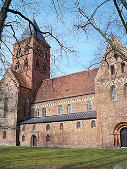 Diesdorf: Monastery church