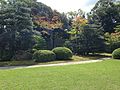 本丸庭園にある回遊式庭園を望む。