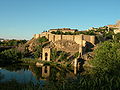 Vedere a zidurilor vechi ale orașului Toledo — august 2006