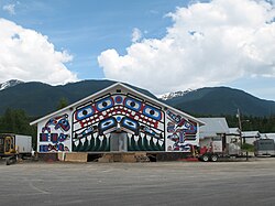 Traditional Community Building in Gitlax̱t'aamiks