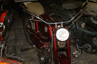 1947 Italian-made moped on display at the Cole Land Transportation Museum[9] in Bangor, Maine