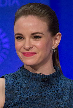 Danielle Panabaker mars 2015.