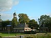 Martinikerk op omheind kerkhof