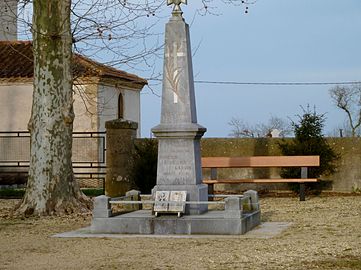 Le monument aux morts.