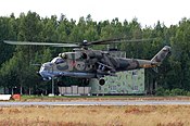 Raskas Mil Mi-24P -taistelukopteri Pribylovon tukikohdassa.