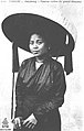 A Tonkin girl wearing nón Ba tầm.