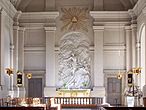 Altaret med altartavlan utförd av Johan Tobias Sergel.