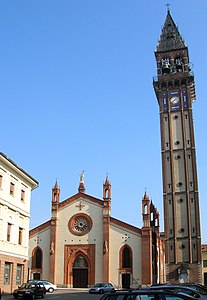 Clocher-tour de l'église Saint-Marcien de Mede, Italie.