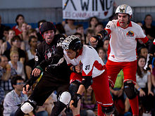 Photographie de plusieurs joueurs de roller derby