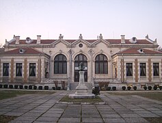 «Դոբրի Վոյնիկով» գրադարանը