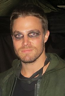 Stephen Amell 2014.jpg