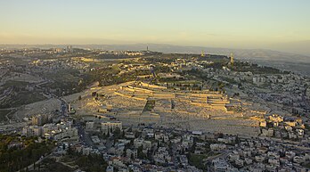 Le mont des Oliviers, à Jérusalem. (définition réelle 5 000 × 2 767)