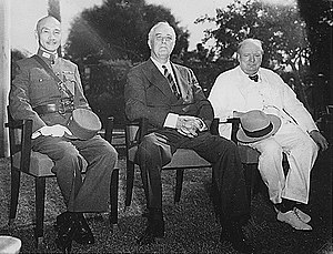 Three men, چیانگ کای‌شک، Roosevelt and Churchill, sitting together elbow to elbow