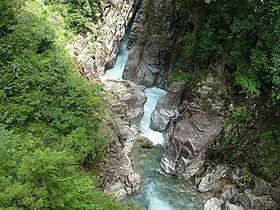 川浦（かおれ）渓谷