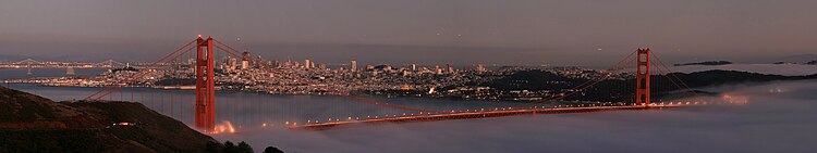 Подёрнутый дымкой мост «Золотые ворота» в Сан-Франциско