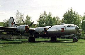モニノ空軍博物館に展示されているTu-4