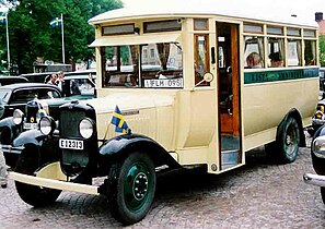 Bedford WLB bus 1932