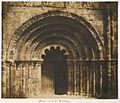 La porta centrale della Chiesa di Saint-Jacques di Aubeterre-sur-Dronne di Gustave Le Gray