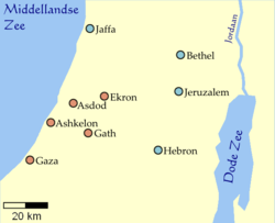Петте филистимски града (в оранжево) на картата на Палестина