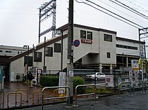 東口