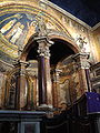 Maître-autel et abside de la basilique.