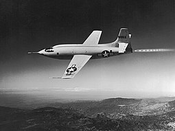 Bell X-1 lennossa.