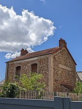 Ancienne gare de Saulx-les-Chartreux.