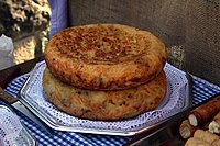 Asturian tortiella de pataques, ditondoi kanthi kekandelan [butuh sitiran]