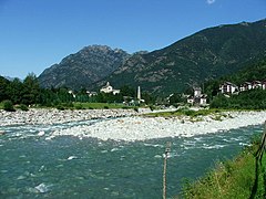 Panorama di Scopello con il Sesia in primo piano.