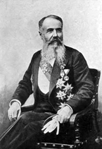 Nikola Pašić byl dvakrát starostou Bělehradu a několikrát ministerským předsedou království SHS a Jugoslávie