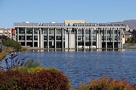 Reykjavík Town Hall (by Studio Granda, 1987–1992)