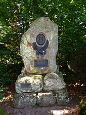 Johann Wenzel Kalliwoda (1801–1866) Kapellmeister, Denkmal, enthüllt am 3. August 1902, errichtet von Max Egon, Fürst zu Fürstenberg (1863–1941), Standort: Donaueschingen im Fürstlich Fürstenbergischen Park. 47°56'52.6"N 8°30'21.6"E, 47.947947, 8.506000