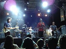 Description de l'image Los Amigos Invisibles 2008 Austin.JPG.