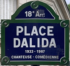 Voir la plaque.