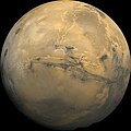 Valles Marineris : Grand Canyon di Mars (16 Juli 1995;[36] 20 Juli 1995;[37] 27 Juni 1997;[38] 27 Agustus 2002;[39] 24 Agustus 2003;[40] Juli 30, 2006;[41] 27 Maret 2011;[42] 11 Mei 2014;[43] 29 Mei 2016[44])