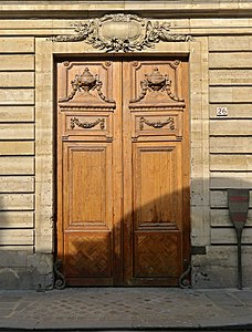 Louis XVI door of the Hôtel Mortier de Sandreville, on Rue des Francs-Bourgeois (Paris)