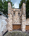 An der Mauer Reste der Stadtbefestigung