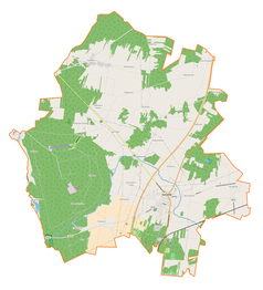 Mapa konturowa gminy Kamieńsk, blisko lewej krawiędzi znajduje się punkt z opisem „Ruszczyn”