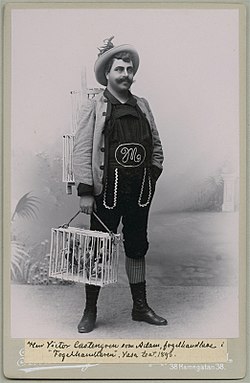 Victor Castegren i titelrollen som Fågelhandlaren vid det svenska uruppförandet 1893