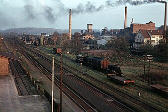 Bahnhof Messel und Paraffin- und Mineralölwerk Messel, um 1950