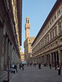 Galleria degli Uffizi dhe në fund Palazzo Vecchio