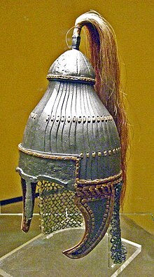 Lamellar helmet from Niederstotzingen (reconstruction).jpg