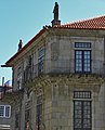 Estatuas da Fortaleza et da Fama no tellado