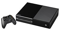 Xbox One 本体とコントローラ