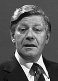 Bundesarchiv B 145 Bild-F048644-0025, Dortmund, SPD-Parteitag, Helmut Schmidt (cropped).jpg