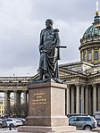 Staty över Michail Barclay de Tolly framför Kazankatedralen i Sankt Petersburg