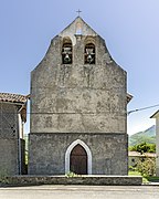 Le clocher-mur de l'église de Gouillou.