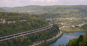 Vue du viaduc et du Lac de Sylans